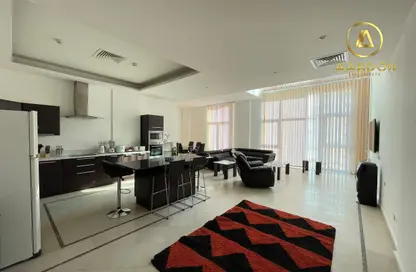 Duplex - 3 Bedrooms - 4 Bathrooms for rent in Al Juffair - Capital Governorate