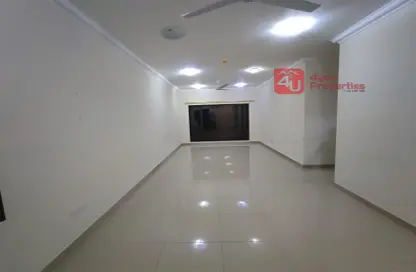 شقة - 3 غرف نوم - 2 حمامات للايجار في الجنبية - المحافظة الشمالية