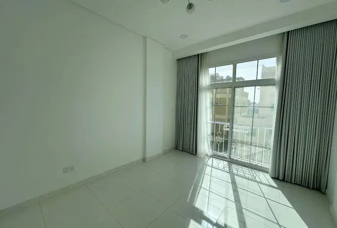 52726807 - Property Image 2