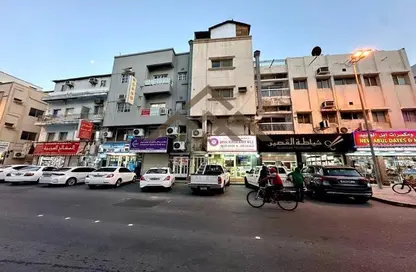 Apartment - 3 Bedrooms - 3 Bathrooms for rent in Manama Downtown - Manama - Capital Governorate