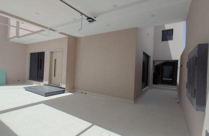 Villa - 3 Bedrooms - 5 Bathrooms for sale in Arad - Muharraq Governorate