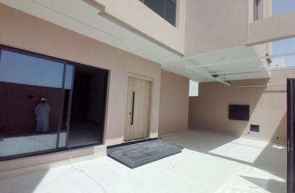 Villa - 3 Bedrooms - 5 Bathrooms for sale in Arad - Muharraq Governorate