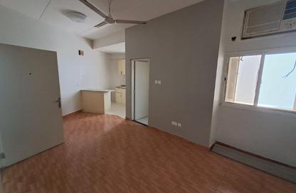 Apartment - Studio - 1 Bathroom for rent in Seef - Capital Governorate