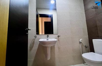 Apartment - 2 Bedrooms - 3 Bathrooms for rent in Hidd - Muharraq Governorate