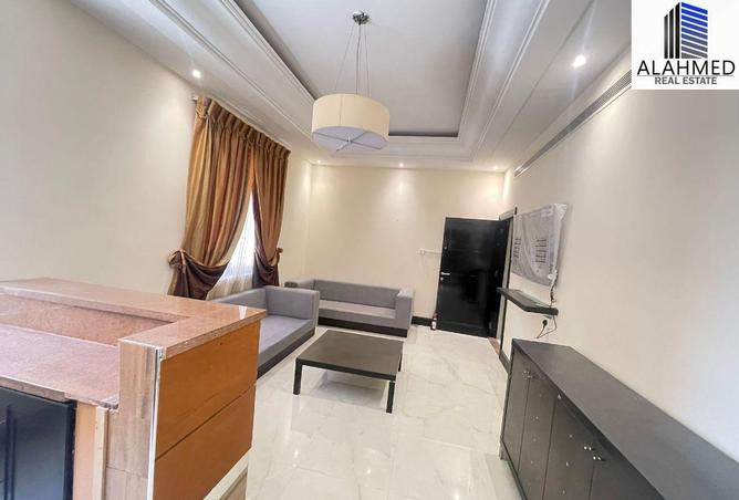 1000825 - Property Image 3