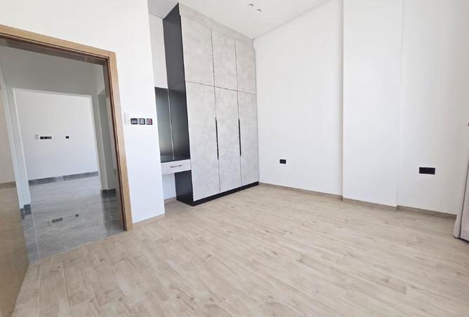 999637 - Property Image 3