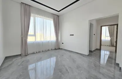 Apartment - 2 Bedrooms - 2 Bathrooms for rent in Salmaniya - Manama - Capital Governorate