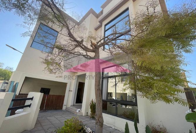 988388 - Property Main Image