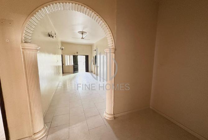56890048 - Property Image 2