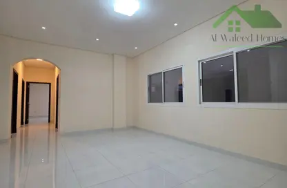 شقة - 2 غرف نوم - 3 حمامات للايجار في الحد - المحرق