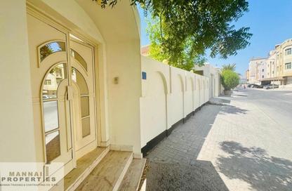Villa - 5 Bedrooms - 6 Bathrooms for rent in Tubli - Central Governorate