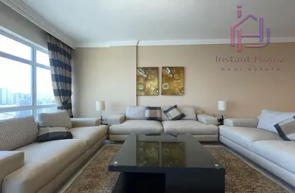 Apartment - 3 Bedrooms - 3 Bathrooms for rent in Al Juffair - Capital Governorate