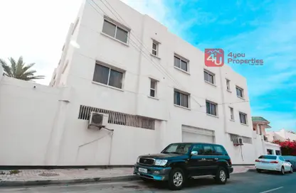 عمارة بالكامل - 8 غرف نوم - 8 حمامات للايجار في الرفاع - المحافظة الجنوبية