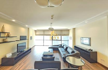 Apartment - 2 Bedrooms - 3 Bathrooms for rent in Al Juffair - Capital Governorate