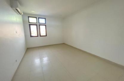 Apartment - 3 Bedrooms - 2 Bathrooms for rent in Busaiteen - Muharraq Governorate