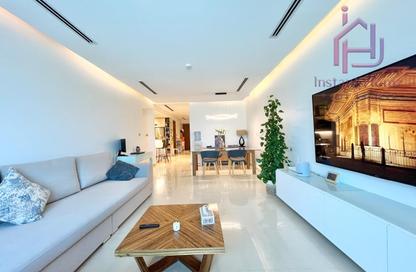 Apartment - 2 Bedrooms - 3 Bathrooms for rent in Reef Island - Capital Governorate Apartment - 2 Bedrooms - 3 Bathrooms for rent in Reef Island - Capital Governorate