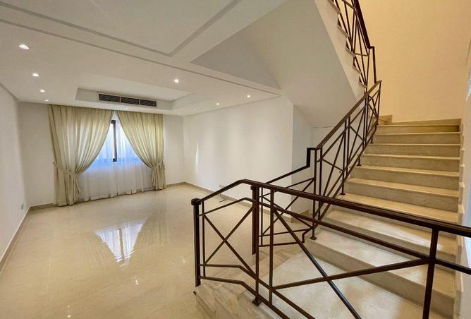 2Oa16PFLOAC - Property Main Image