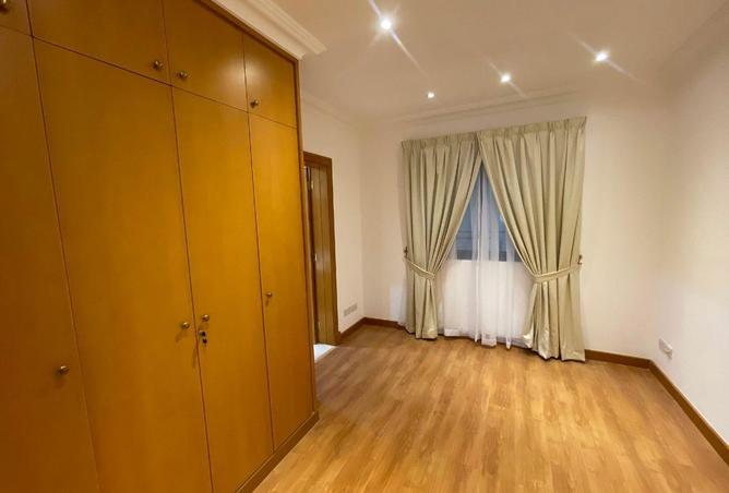 2Oa16PFLOAC - Property Image 3