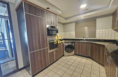 Apartment - 2 Bedrooms - 3 Bathrooms for rent in Al Juffair - Capital Governorate