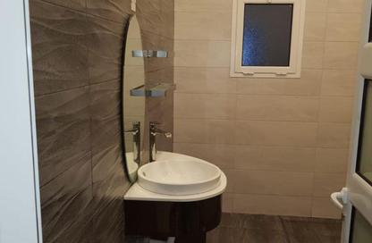 Apartment - 3 Bedrooms - 3 Bathrooms for rent in Tubli - Central Governorate