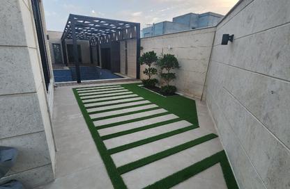 Villa - 4 - 6 for rent in Askar - Southern Governorate Villa - 4 - 6 for rent in Askar - Southern Governorate