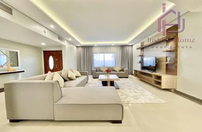 Villa - 3 - 3 for rent in Al Juffair - Capital Governorate