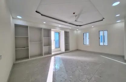 شقة - 4 غرف نوم - 4 حمامات للبيع في الحجيات - الرفاع - المحافظة الجنوبية