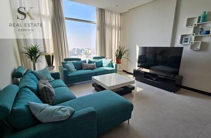 Apartment - 2 Bedrooms - 3 Bathrooms for rent in Reef Island - Capital Governorate