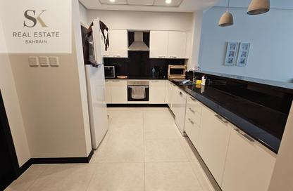 Apartment - 2 Bedrooms - 3 Bathrooms for rent in Reef Island - Capital Governorate