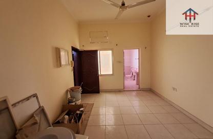 Apartment - 2 Bedrooms - 2 Bathrooms for rent in Muharraq - Muharraq Governorate