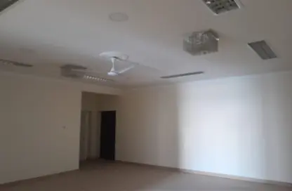 Villa - 3 Bedrooms - 2 Bathrooms for rent in Arad - Muharraq Governorate