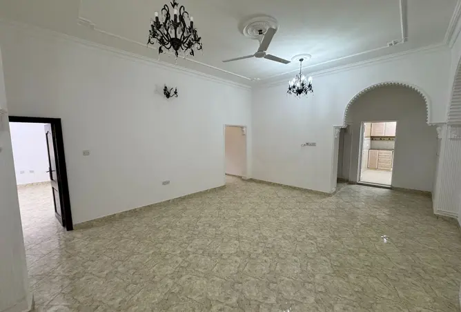 57521401 - Property Image 2