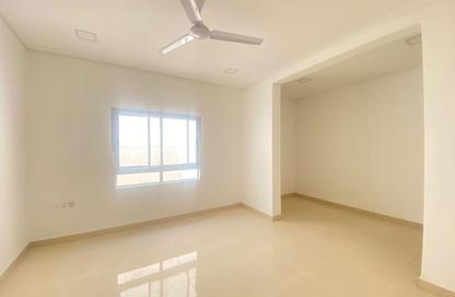 Apartment - 2 Bedrooms - 2 Bathrooms for rent in Zinj - Manama - Capital Governorate