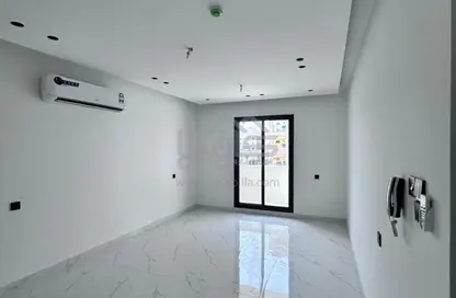 Apartment - 5 Bedrooms - 3 Bathrooms for sale in Al Bahair - Riffa - Southern Governorate