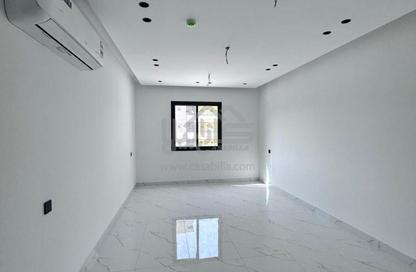 Apartment - 5 Bedrooms - 3 Bathrooms for sale in Al Bahair - Riffa - Southern Governorate
