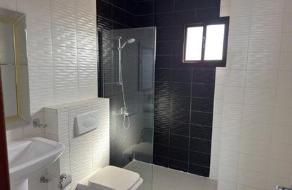 Apartment - 3 Bedrooms - 3 Bathrooms for rent in Bu Quwah - Northern Governorate