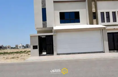 Villa - 5 Bedrooms - 6 Bathrooms for sale in Hamala - Northern Governorate