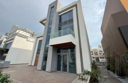 Retail - Studio - 5 Bathrooms for rent in Adliya - Manama - Capital Governorate