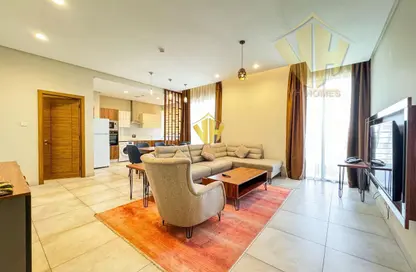 Apartment - 2 Bedrooms - 3 Bathrooms for rent in Al Juffair - Capital Governorate