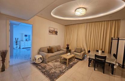 Apartment - 1 Bedroom - 2 Bathrooms for sale in Al Juffair - Capital Governorate