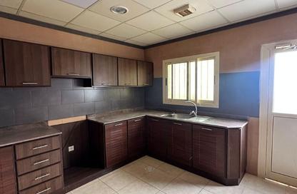 Apartment - 2 Bedrooms - 2 Bathrooms for rent in Jid Ali - Central Governorate