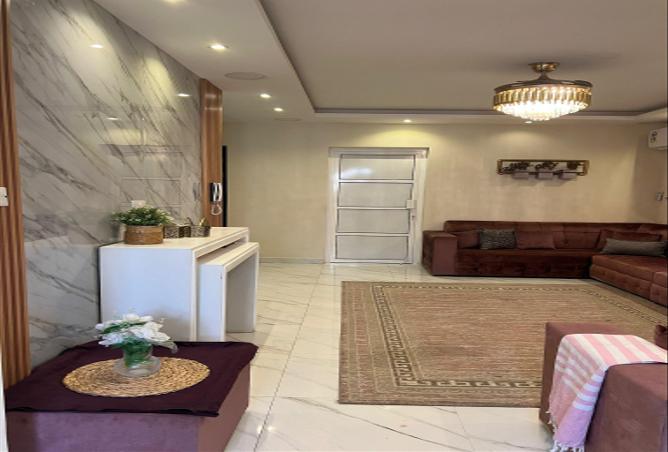 992927 - Property Image 3