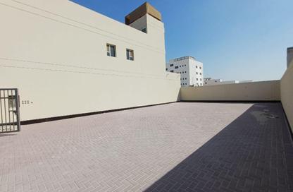 مستودع - استوديو - 6 حمامات للايجار في عسكر - المحافظة الجنوبية