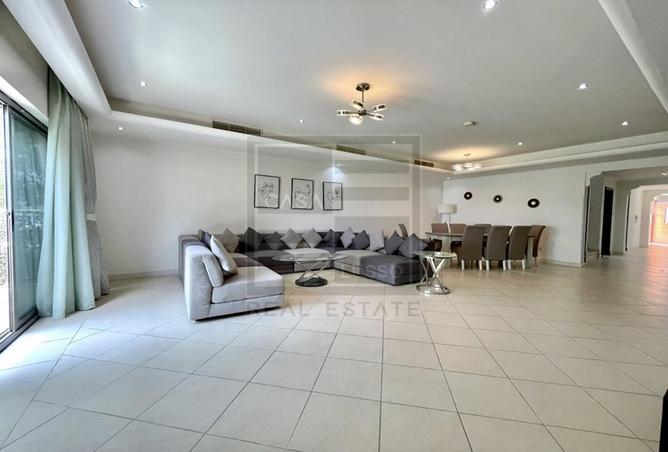 995553 - Property Image 3