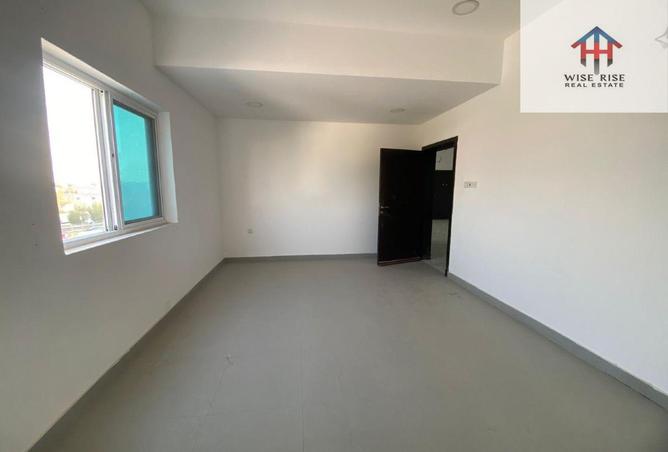 56240100 - Property Image 3