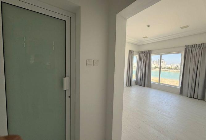 52463228 - Property Image 3