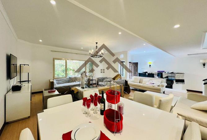 993260 - Property Image 2