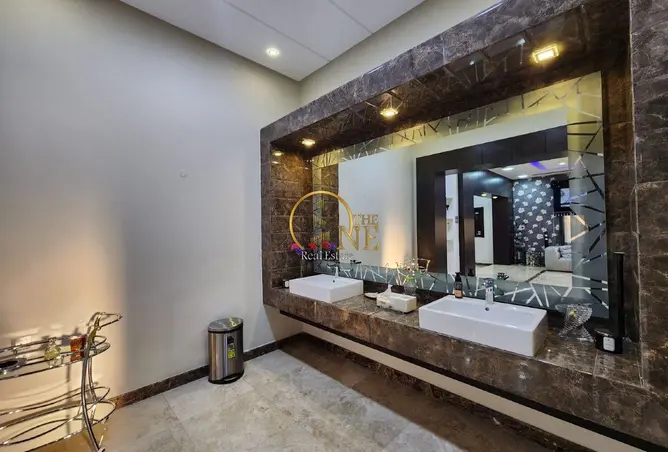989310 - Property Image 3