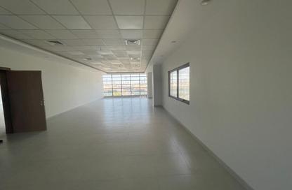 عمارة بالكامل - استوديو - 7+ للإيجار في توبلي - المحافظة الوسطى