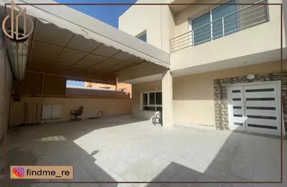 Villa - 6 Bedrooms - 6 Bathrooms for sale in Tubli - Central Governorate